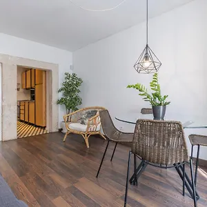 Alfama's Heart By Lovelystay Apartamento